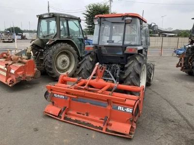 KUBOTA KUBOTA