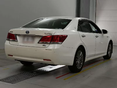 TOYOTA CROWN HYBRID