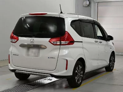 HONDA FREED HYBRID