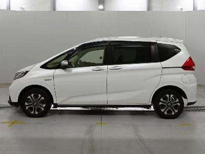 HONDA FREED HYBRID