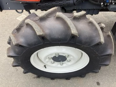 KUBOTA KUBOTA
