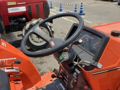KUBOTA KUBOTA