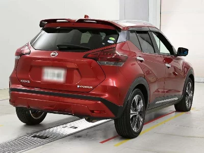 NISSAN KICKS