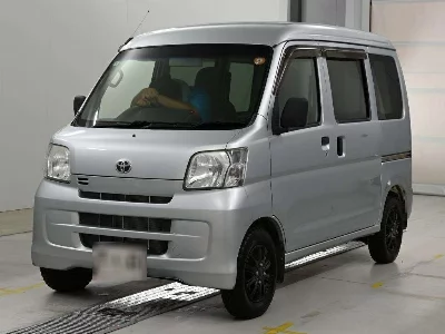 TOYOTA PIXIS VAN