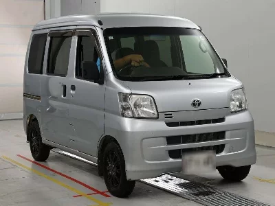 TOYOTA PIXIS VAN