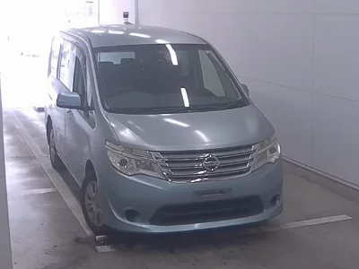 NISSAN SERENA