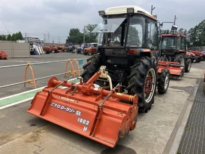 KUBOTA KUBOTA