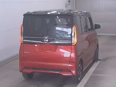 NISSAN ROOX