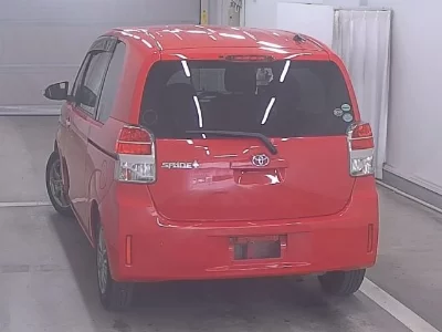 TOYOTA SPADE