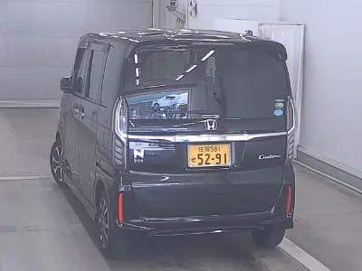 HONDA N BOX CUSTOM