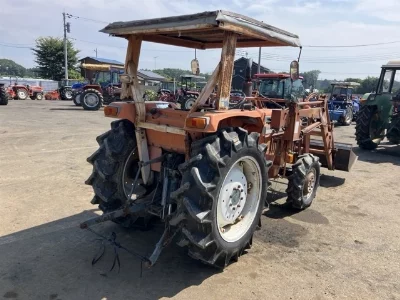 KUBOTA KUBOTA