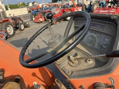 KUBOTA KUBOTA