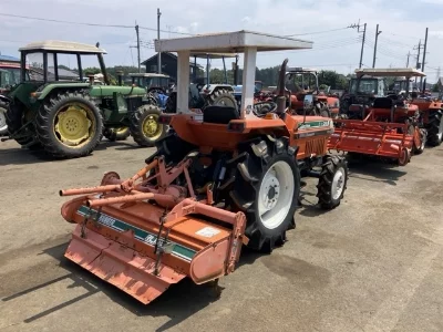 KUBOTA KUBOTA