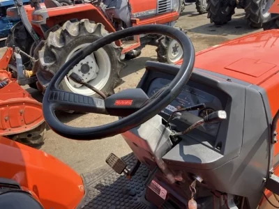 KUBOTA KUBOTA