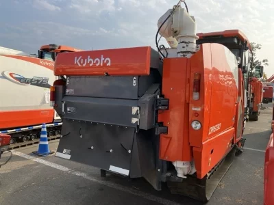 KUBOTA KUBOTA