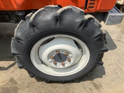 KUBOTA KUBOTA