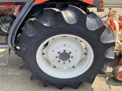 KUBOTA KUBOTA