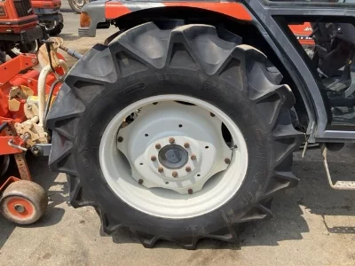 KUBOTA KUBOTA
