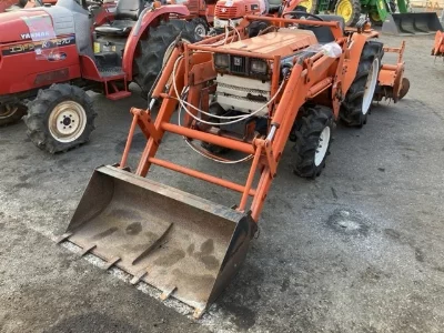 KUBOTA KUBOTA