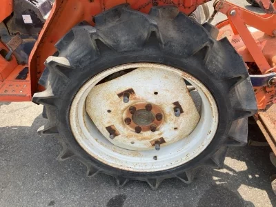 KUBOTA KUBOTA