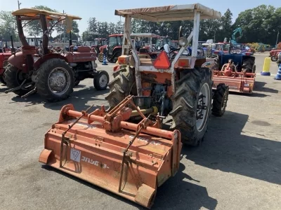 KUBOTA KUBOTA