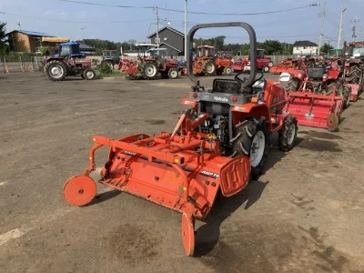 KUBOTA KUBOTA