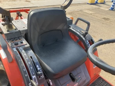 KUBOTA KUBOTA