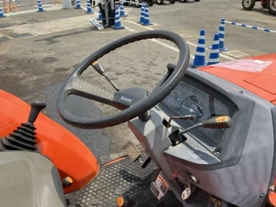 KUBOTA KUBOTA