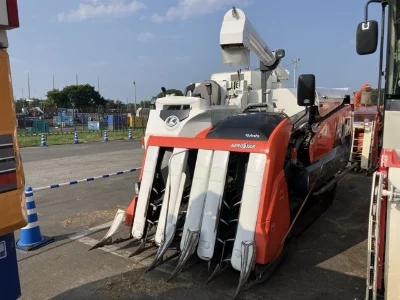 KUBOTA KUBOTA