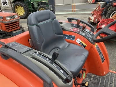 KUBOTA KUBOTA