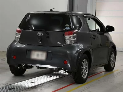 TOYOTA IQ