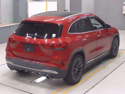 MERCEDES BENZ GLA