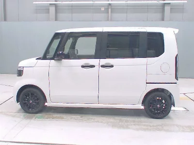 HONDA N BOX CUSTOM