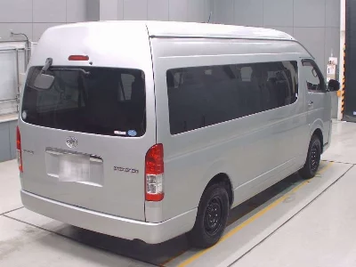 TOYOTA HIACE WAGON