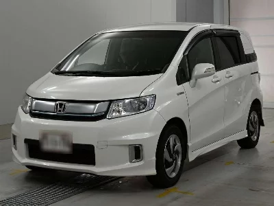 HONDA FREED SPIKE HYBRID