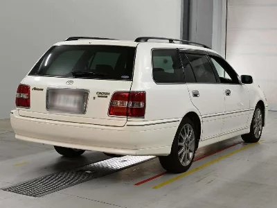 TOYOTA CROWN ESTATE