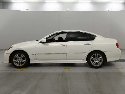 NISSAN FUGA