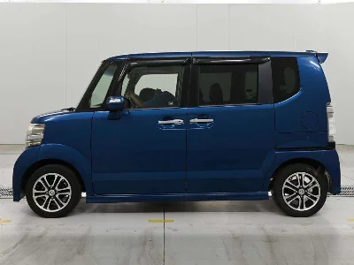 HONDA N BOX CUSTOM