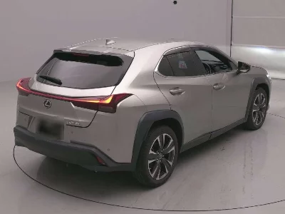 LEXUS UX