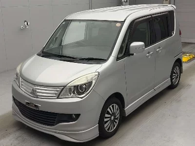 MITSUBISHI DELICA D:2