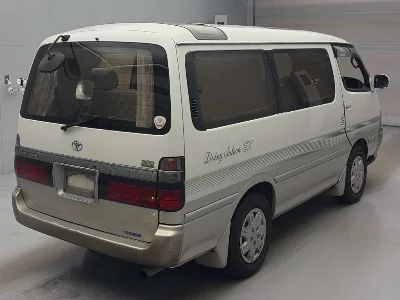 TOYOTA HIACE WAGON