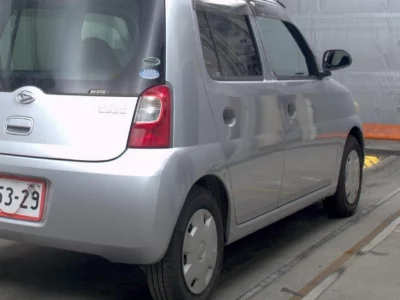 DAIHATSU ESSE