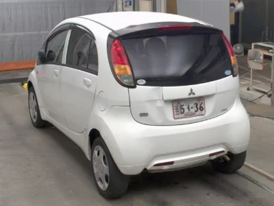 MITSUBISHI I