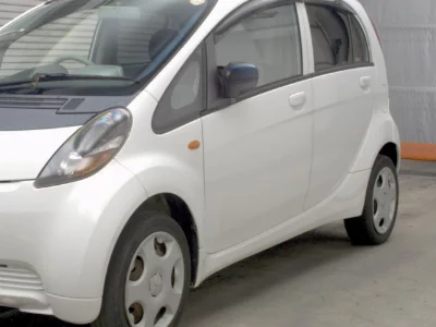 MITSUBISHI I