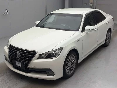 TOYOTA CROWN HYBRID