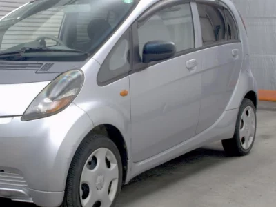 MITSUBISHI I