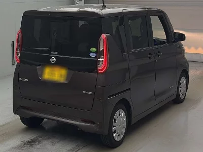 NISSAN ROOX