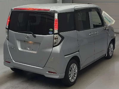 TOYOTA TANK