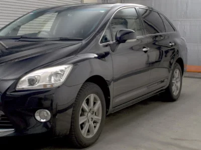 TOYOTA MARK X ZIO