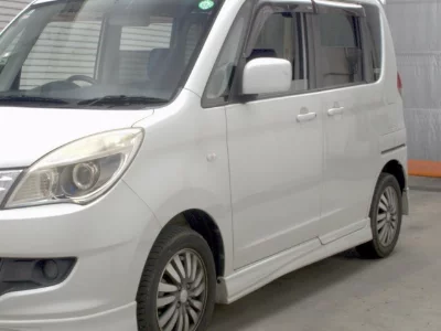 MITSUBISHI DELICA D:2